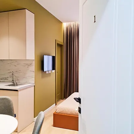 Rei Apartment *